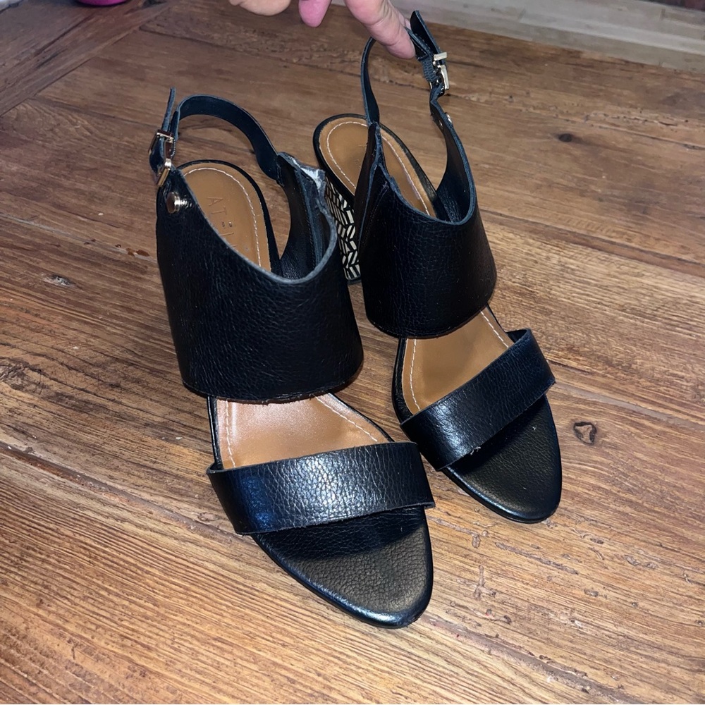 Ateliers Leather Sandals with Patterned Block Heel Sandals - Picture 3 of 10
